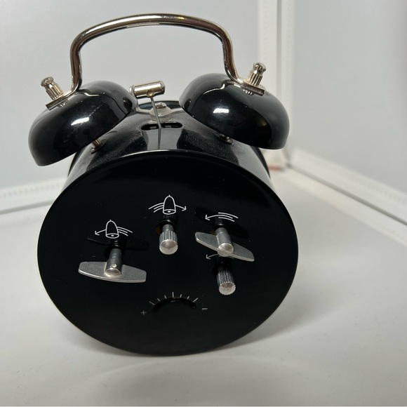 Antique 2 Bell Desk Top Alarm Clock (Black) Fully Functional ! - Picture 2 of 5